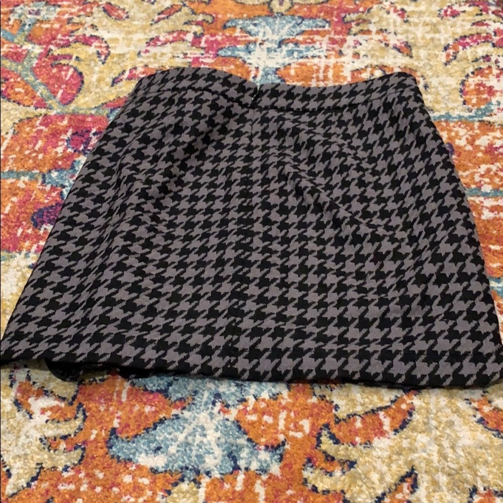 J. Crew Factory Houndstooth Wool Skirt - Picture 2 of 6